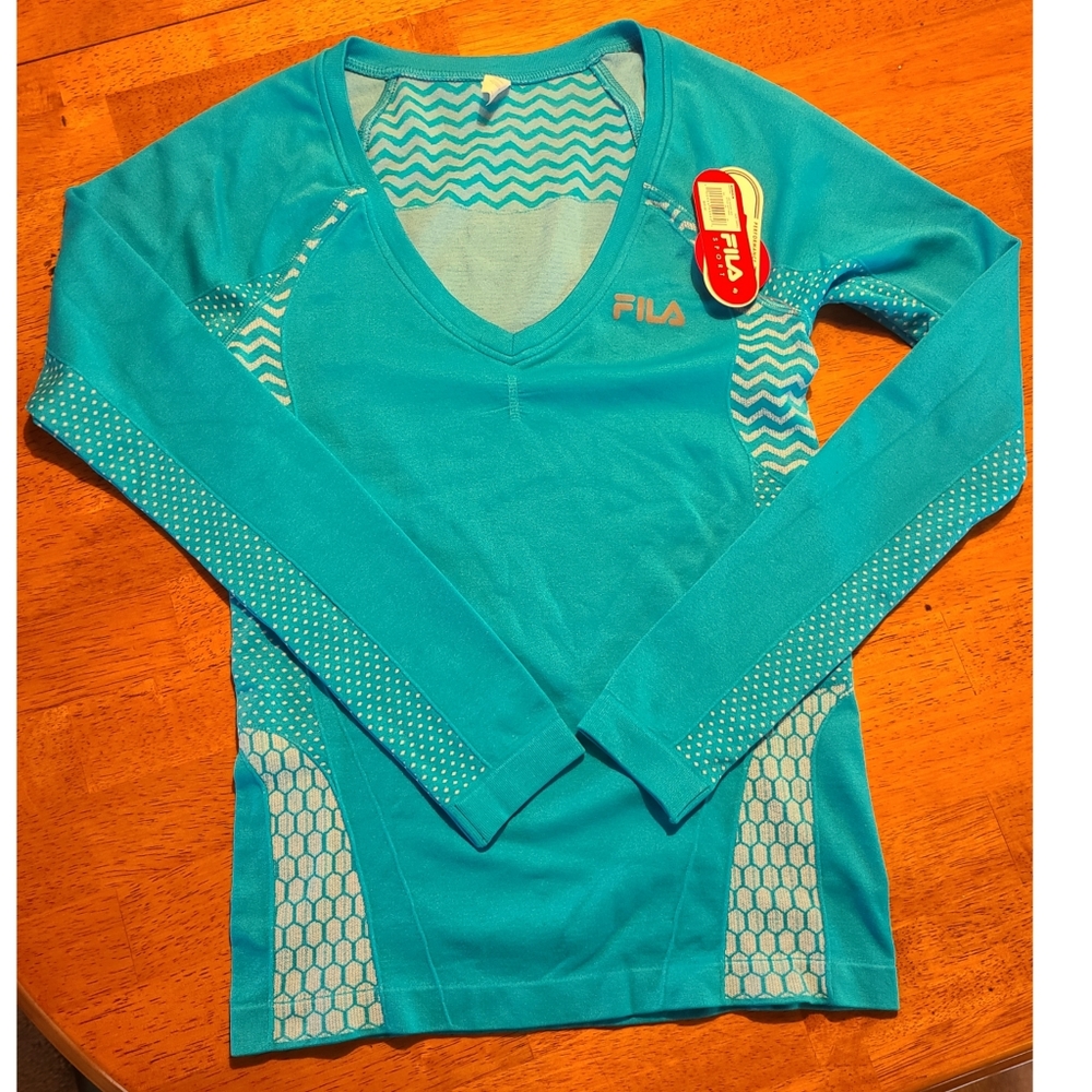 Active wear shirt